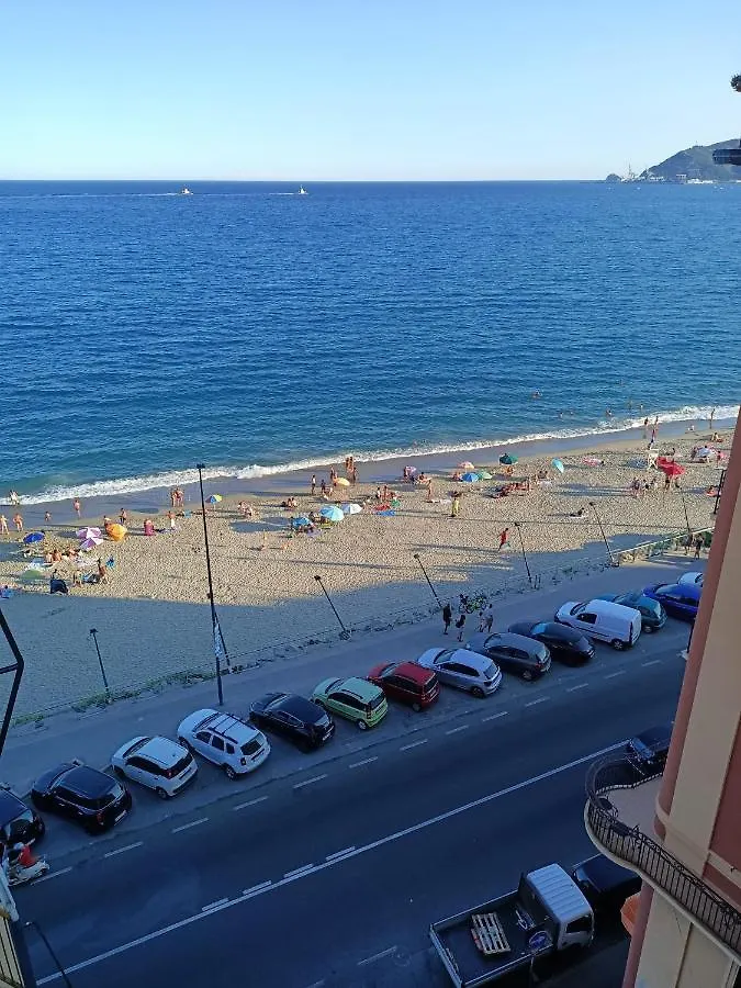 Casa Di Noemi - Seafront With Parking Apartment Savona 0*,  Italy