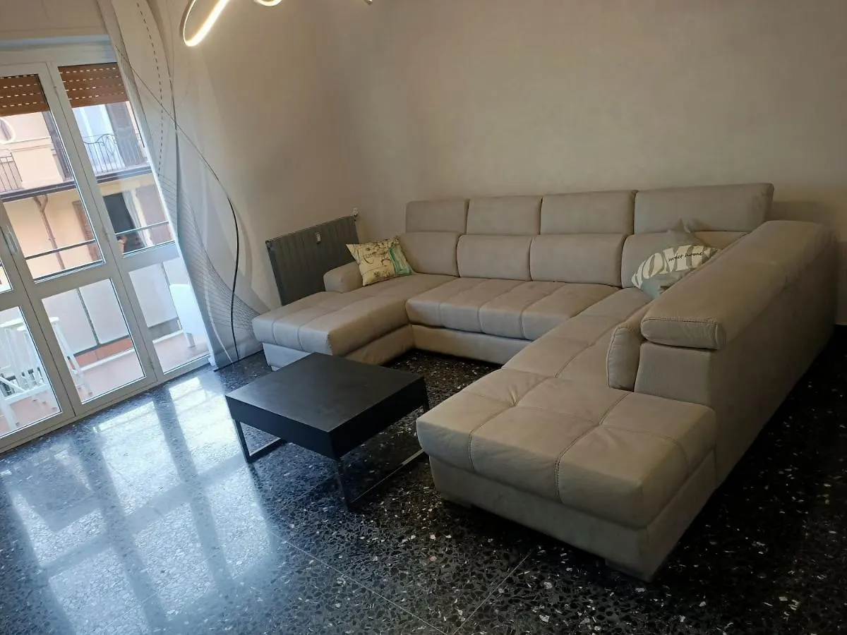 Casa Di Noemi - Seafront With Parking Apartment Savona